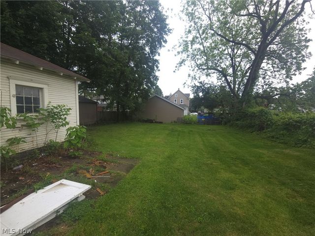 105 W Ely Street, Alliance, OH 44601