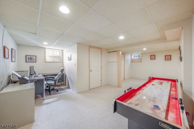 5 Ashlyn Rd, Parsippany-troy Hills Twp., NJ 07054