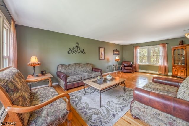 5 Ashlyn Rd, Parsippany-troy Hills Twp., NJ 07054