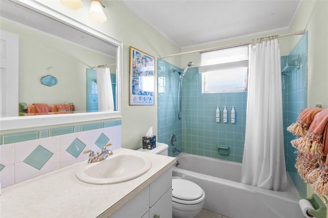 2823 POST ROAD, Sarasota, FL 34231