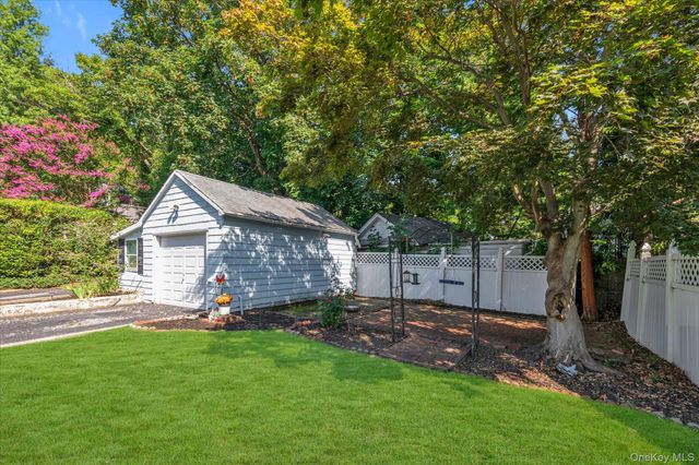 265 Schenck Avenue, Great Neck, NY 11021