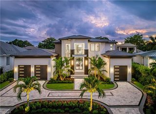 3235 REGATTA RD, Naples, FL 34103