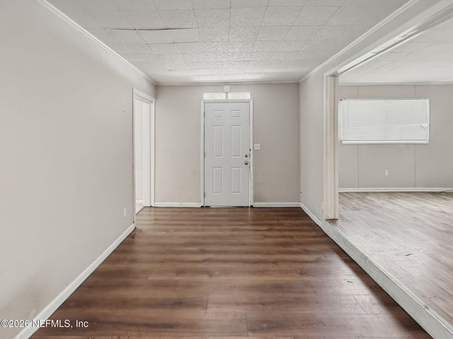 326 CAHOON Road S, Jacksonville, FL 32220