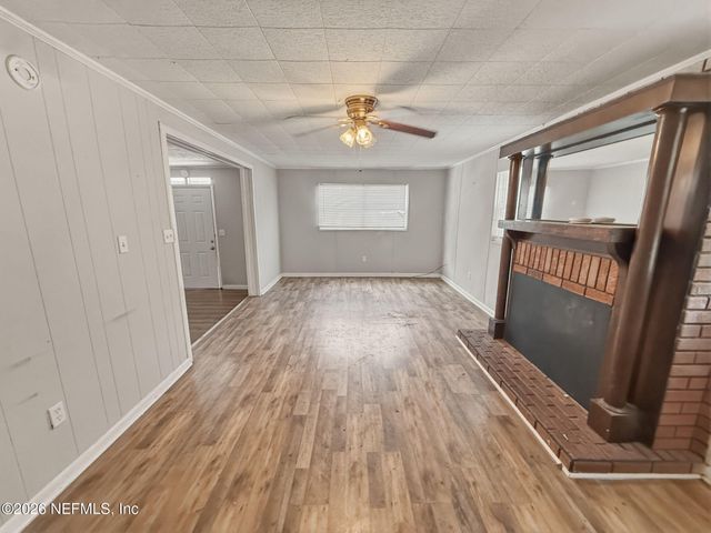 326 CAHOON Road S, Jacksonville, FL 32220
