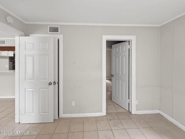 326 CAHOON Road S, Jacksonville, FL 32220