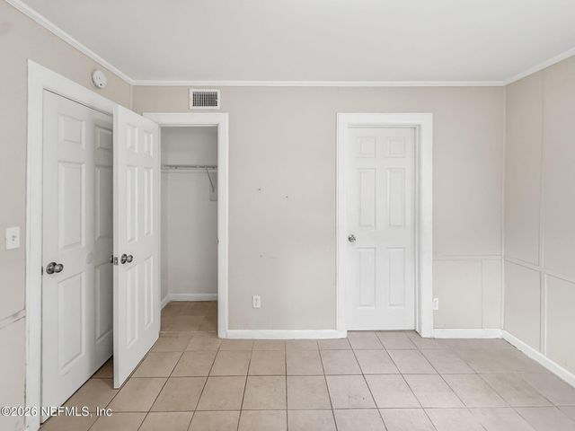 326 CAHOON Road S, Jacksonville, FL 32220