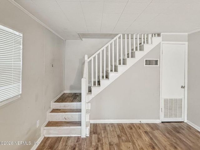 326 CAHOON Road S, Jacksonville, FL 32220