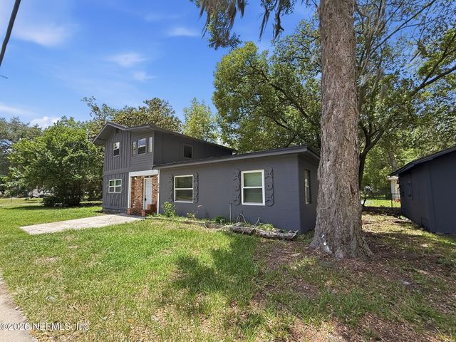 326 CAHOON Road S, Jacksonville, FL 32220