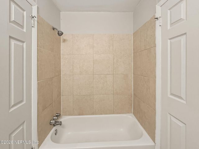 326 CAHOON Road S, Jacksonville, FL 32220