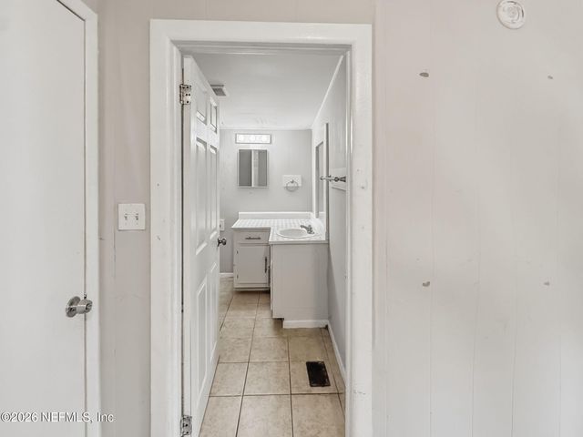 326 CAHOON Road S, Jacksonville, FL 32220