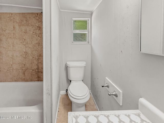 326 CAHOON Road S, Jacksonville, FL 32220