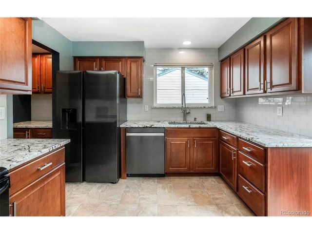 7505 Chase St, Arvada, CO 80003