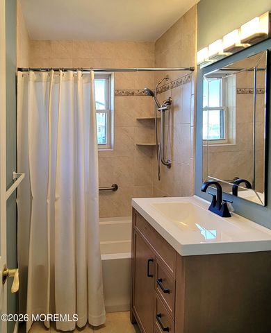 81 Wharfside Drive, Monmouth Beach, NJ 07750