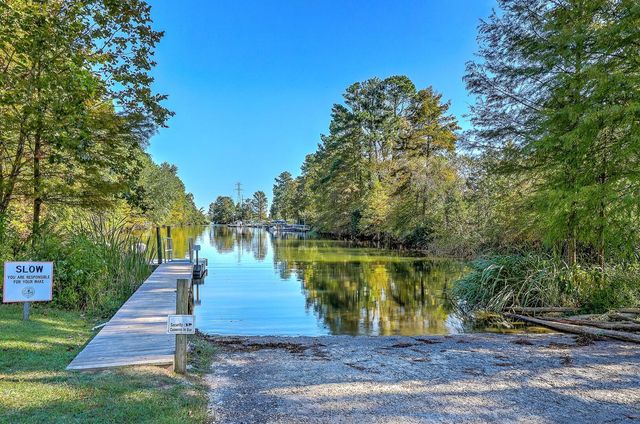 106 Santee Cooper Annex, Santee, SC 29142