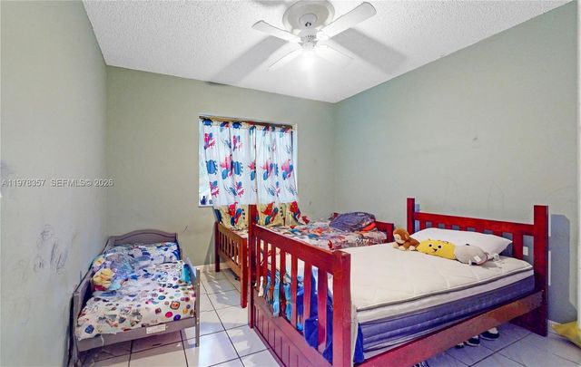 15255 SW 99th Ct, Miami, FL 33157