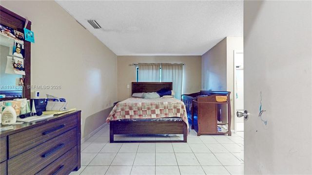 15255 SW 99th Ct, Miami, FL 33157