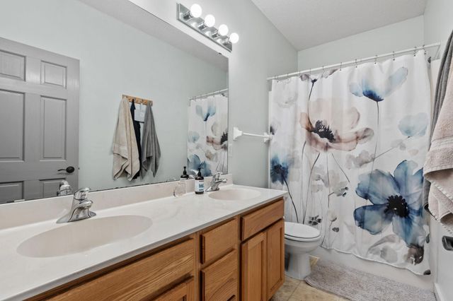 13761 Dorothy Drive, Rogers, MN 55374