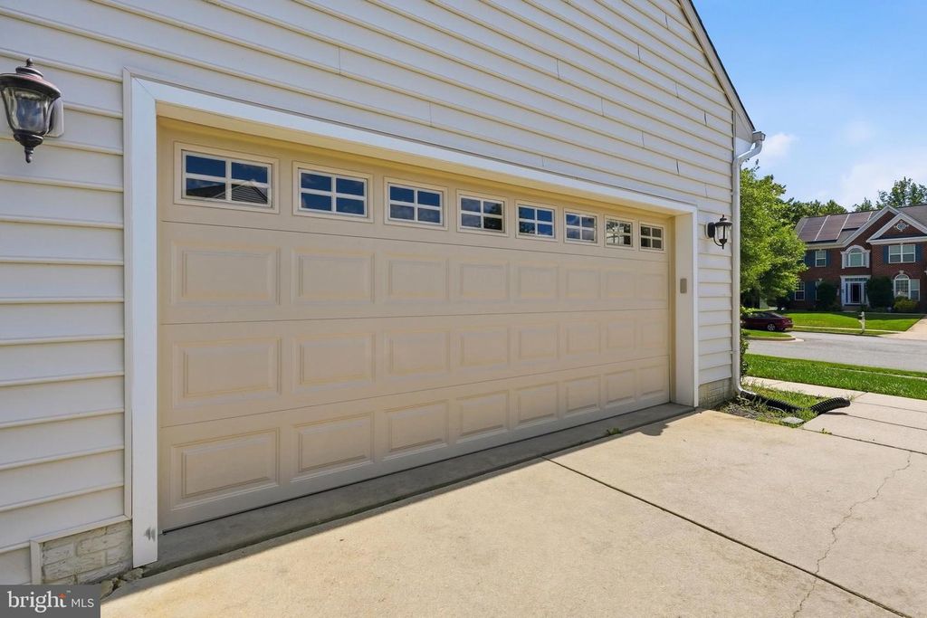 Image 6 of property listing at 13202 OLD LIBERTY LN, Brandywine, MD 20613