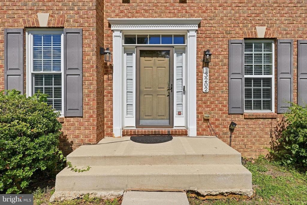 Image 8 of property listing at 13202 OLD LIBERTY LN, Brandywine, MD 20613