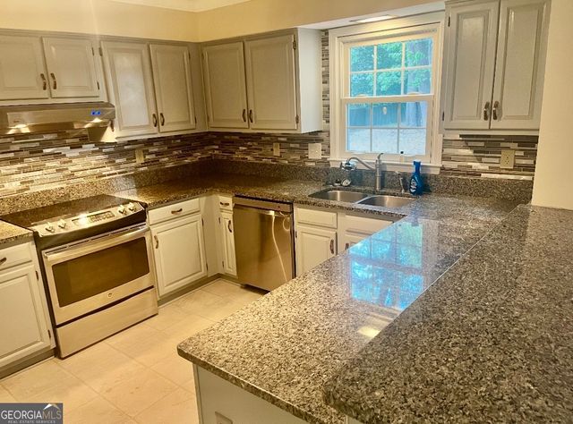 1607 SE Ellington Road, Conyers, GA 30013