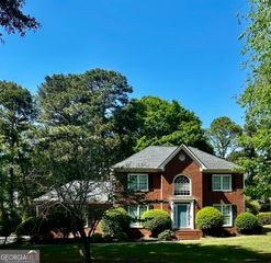 1607 SE Ellington Road, Conyers, GA 30013