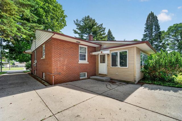1817 81st STREET, Kenosha, WI 53143