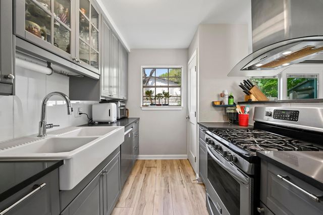 1005 Nile ST, Austin, TX 78702