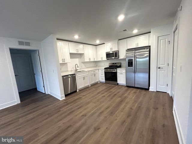 2306 PRINCE HALL DR, Pennington, NJ 00000