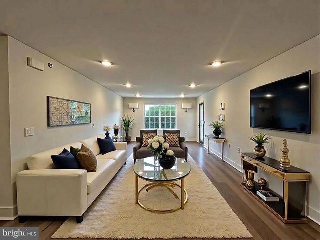 2306 PRINCE HALL DR, Pennington, NJ 00000