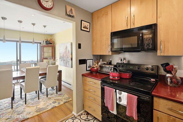 i1 Twinlights Court, Highlands, NJ 07732