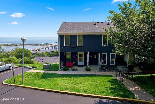 i1 Twinlights Court, Highlands, NJ 07732