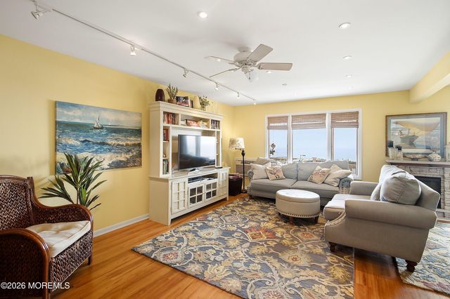 i1 Twinlights Court, Highlands, NJ 07732