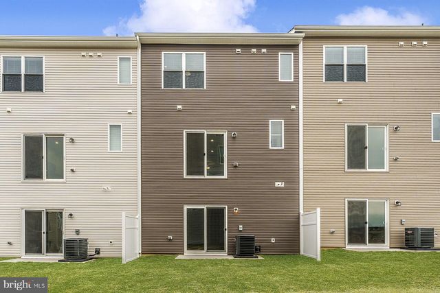 537 BARTHOLOMEW DR, Waynesboro, PA 17268