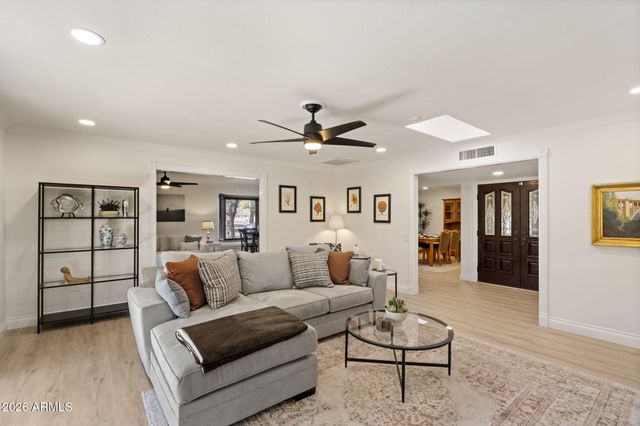 18638 N CONESTOGA Drive, Sun City, AZ 85373