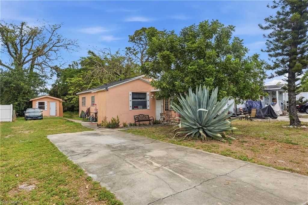 2355 Jeffcott ST, FORT MYERS, FL 33901 — photo 2