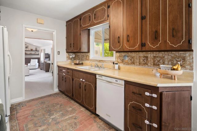 6832 Cartwright, San Diego, CA 92120