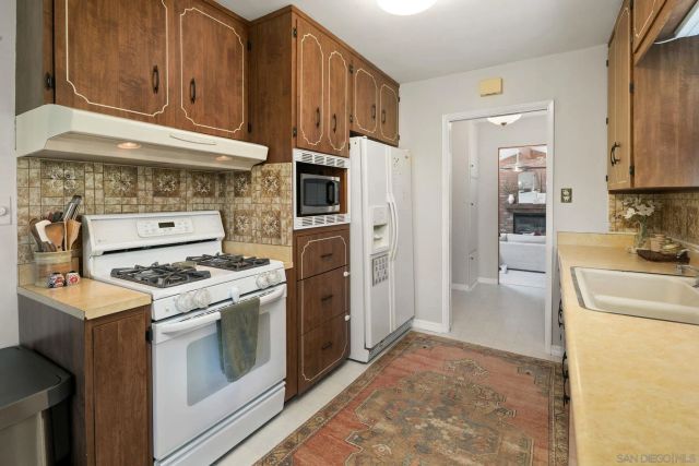6832 Cartwright, San Diego, CA 92120