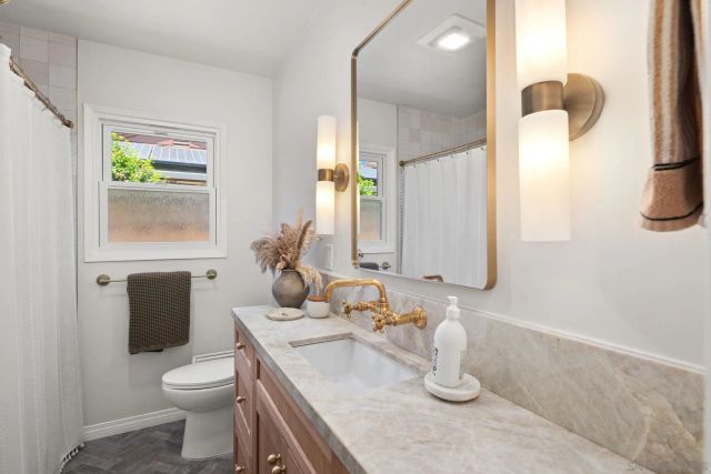 6832 Cartwright, San Diego, CA 92120