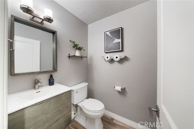 25242 Mawson, Laguna Hills, CA 92653