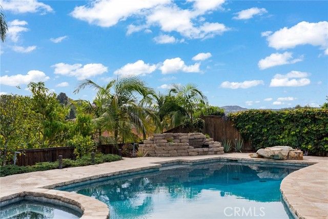 25242 Mawson, Laguna Hills, CA 92653