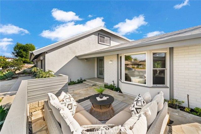 25242 Mawson, Laguna Hills, CA 92653