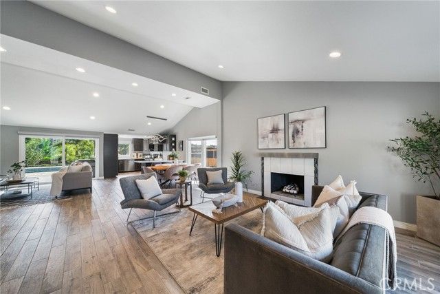 25242 Mawson, Laguna Hills, CA 92653