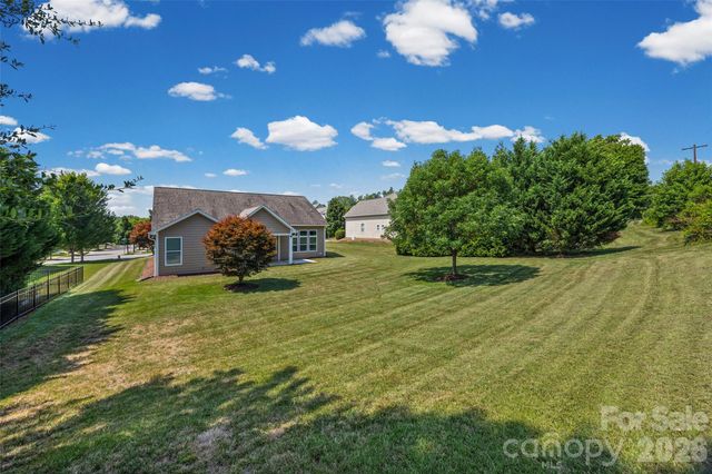 5218 Casper Drive, Charlotte, NC 28214