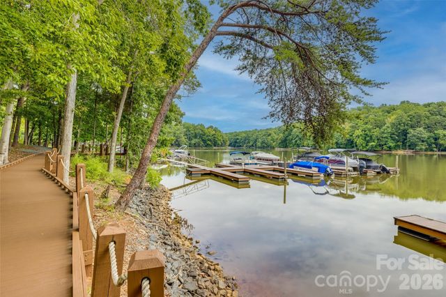5218 Casper Drive, Charlotte, NC 28214