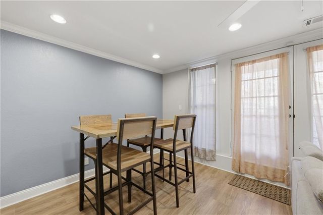 4727 Jarboe Street 102, Kansas City, MO 64112