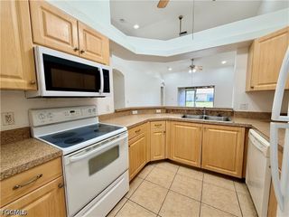 527 NE 24th PL, Cape Coral, FL 33909