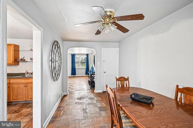 1302 WYCOMBE AVE, Darby, PA 19023