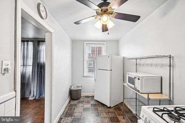 1302 WYCOMBE AVE, Darby, PA 19023