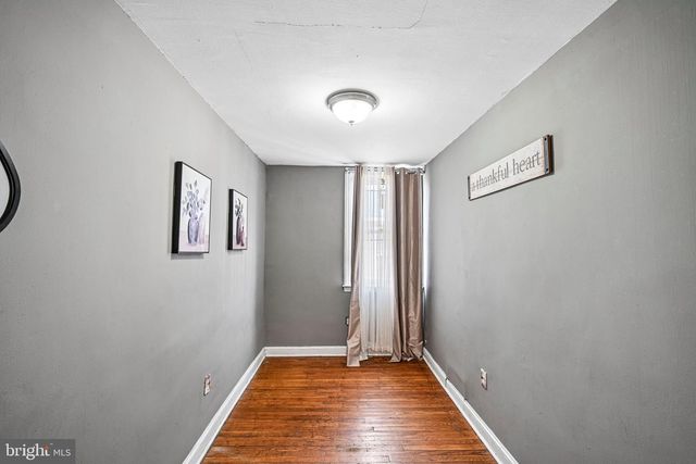 1302 WYCOMBE AVE, Darby, PA 19023