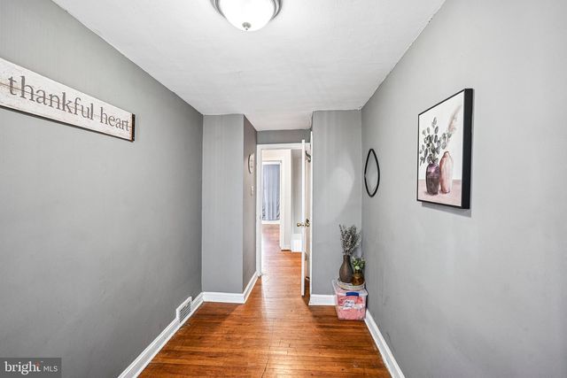 1302 WYCOMBE AVE, Darby, PA 19023